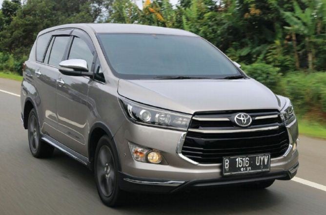 Inilah Harga Mobil Innova Diesel Terbaru Venturer di Indonesia | Berita