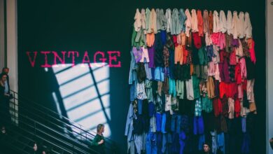10+ Gaya Outfit Wanita yang Cocok untuk Menghabiskan Malam Minggu di Mall