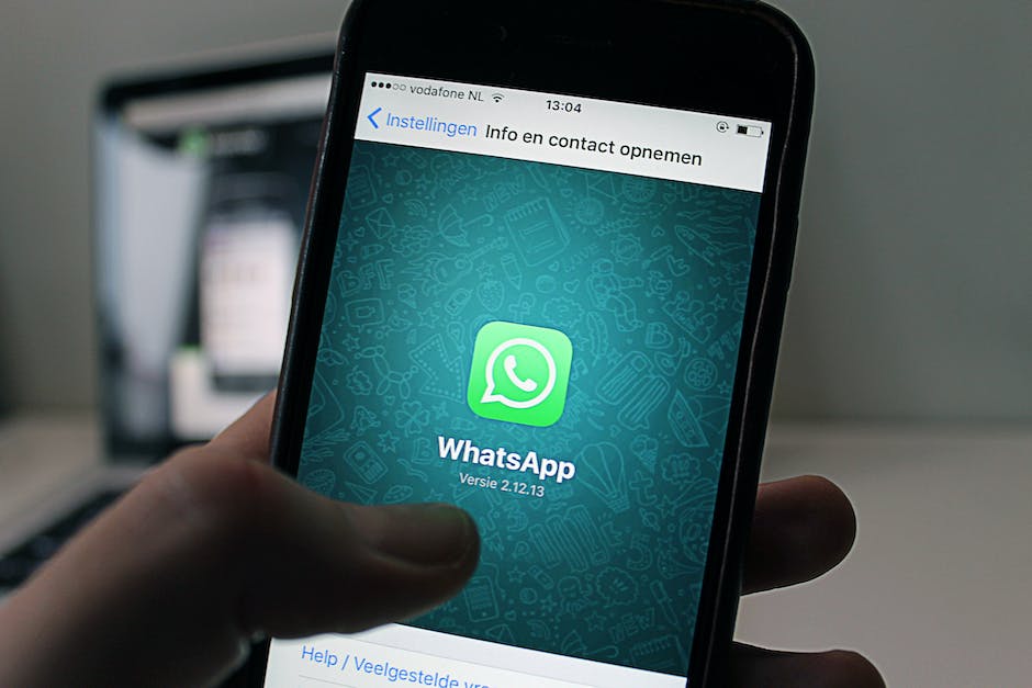 Panduan Mengunci dan Membuka Pesan Chat di Whatsapp di iPhone (iOS)