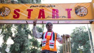 Membaca Tahiyat Akhir Hingga Salam dalam Bahasa Arab, Latin, dan Artinya