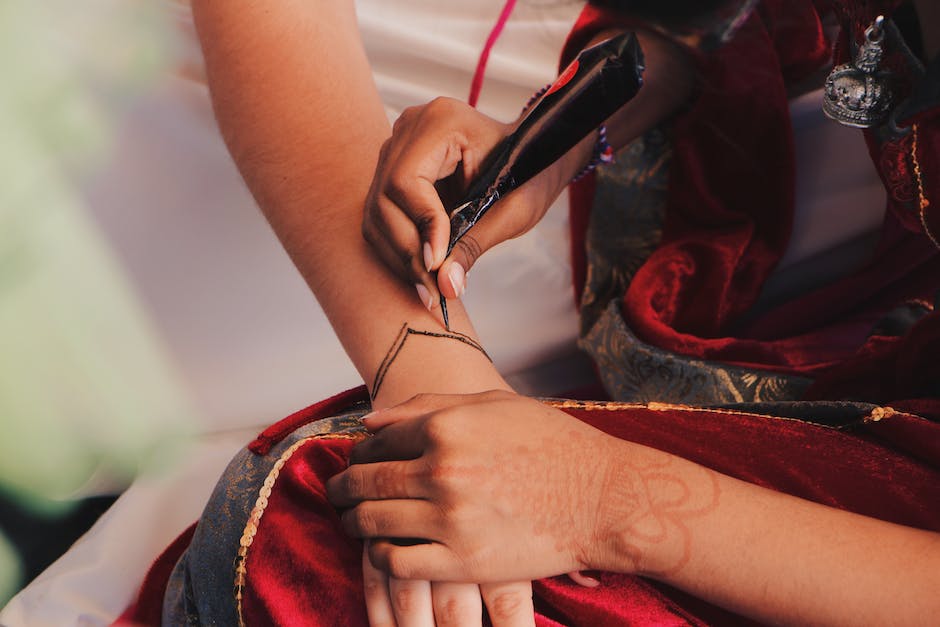 Model Henna Sederhana untuk Tunangan, Sehari-hari, dan Pengantin