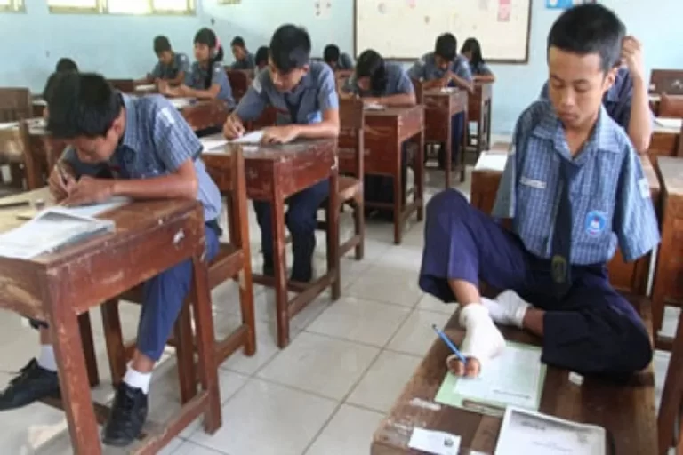 Tantangan dalam Implementasi Pendidikan Seks di Sekolah